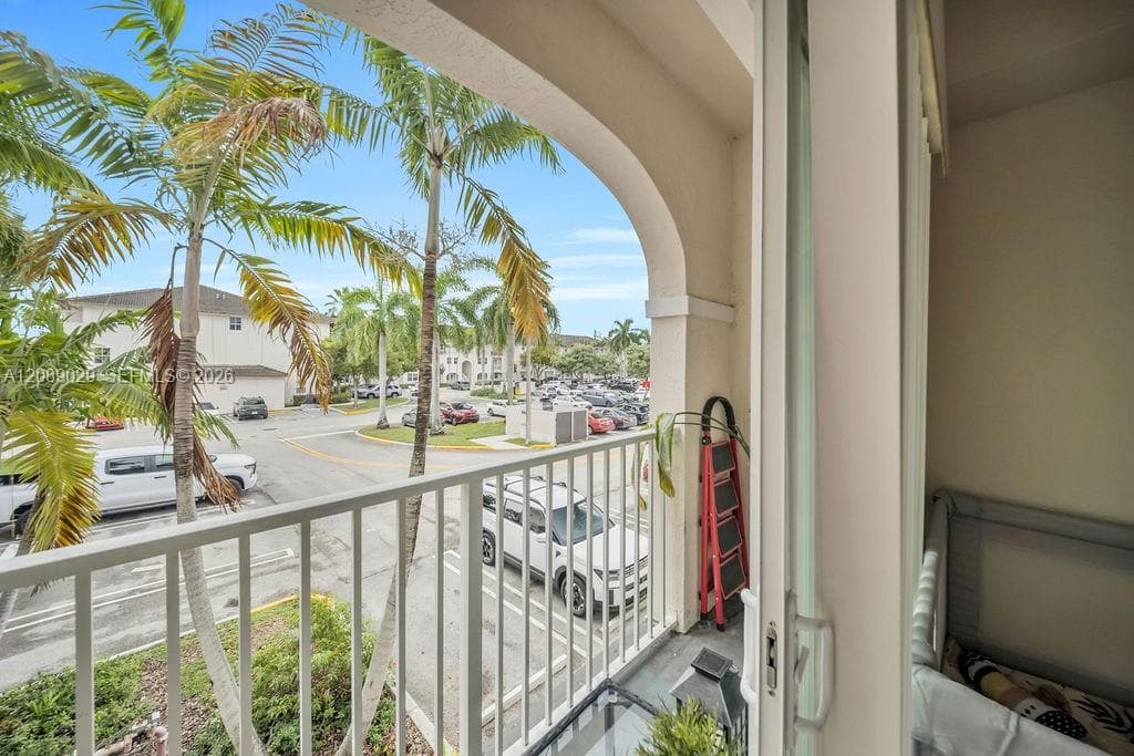 ST MORTIZ · #213 in Doral - Photo 17