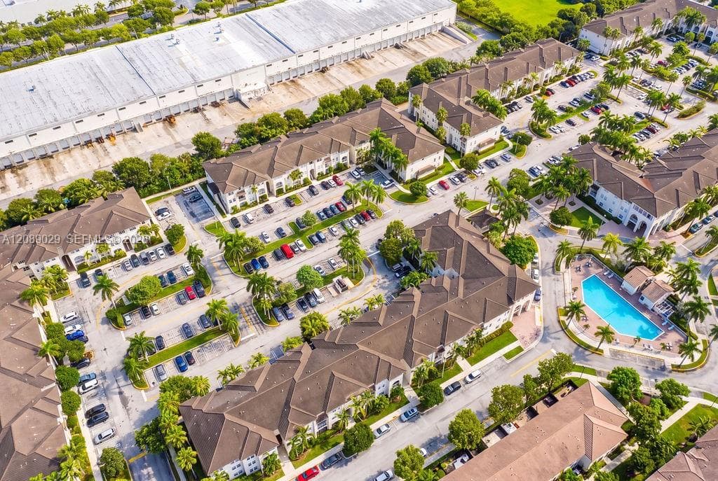 ST MORTIZ · #213 in Doral - Photo 47