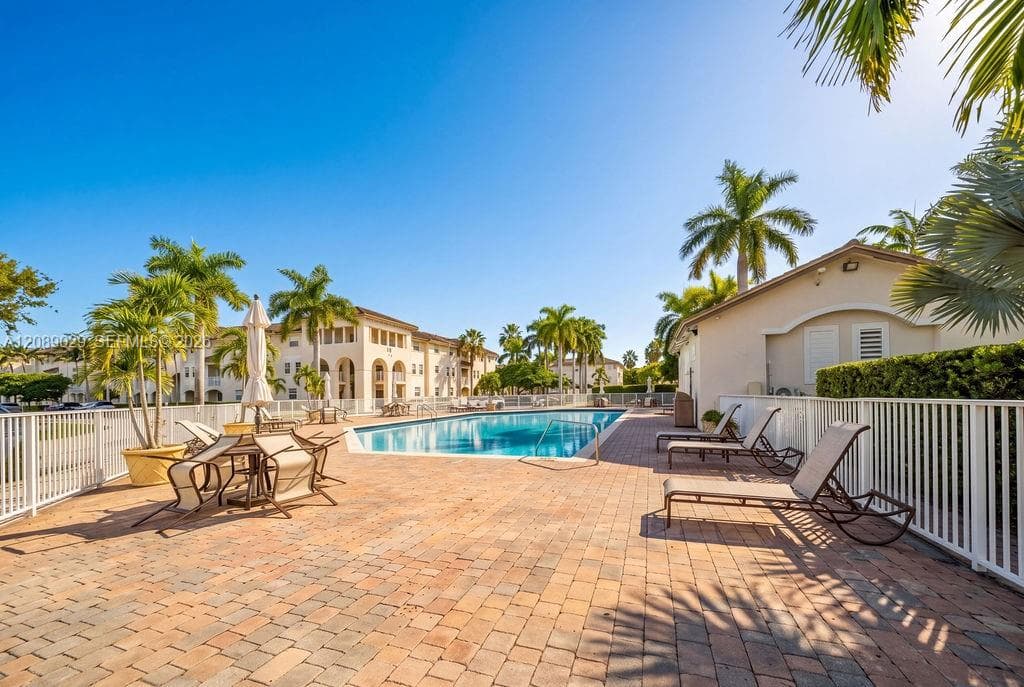 ST MORTIZ · #213 in Doral - Photo 36