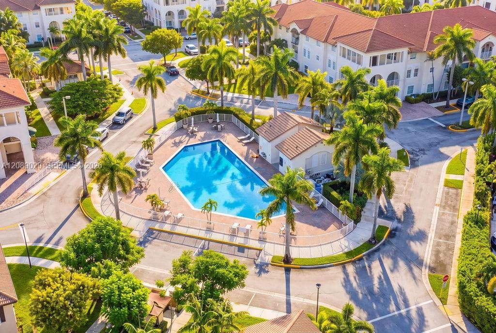 ST MORTIZ · #213 in Doral - Photo 48