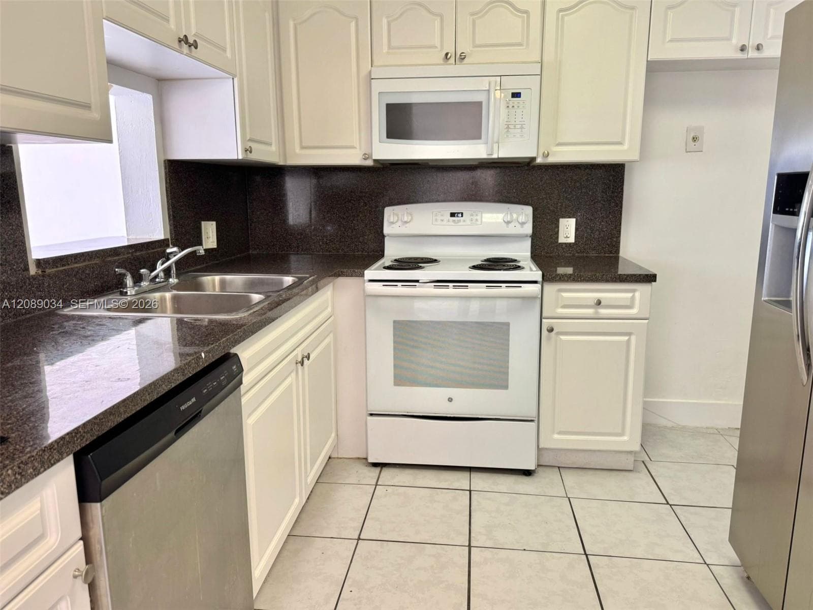 CAPRI GARDENS CONDO · #B205 in North Miami - Photo 6