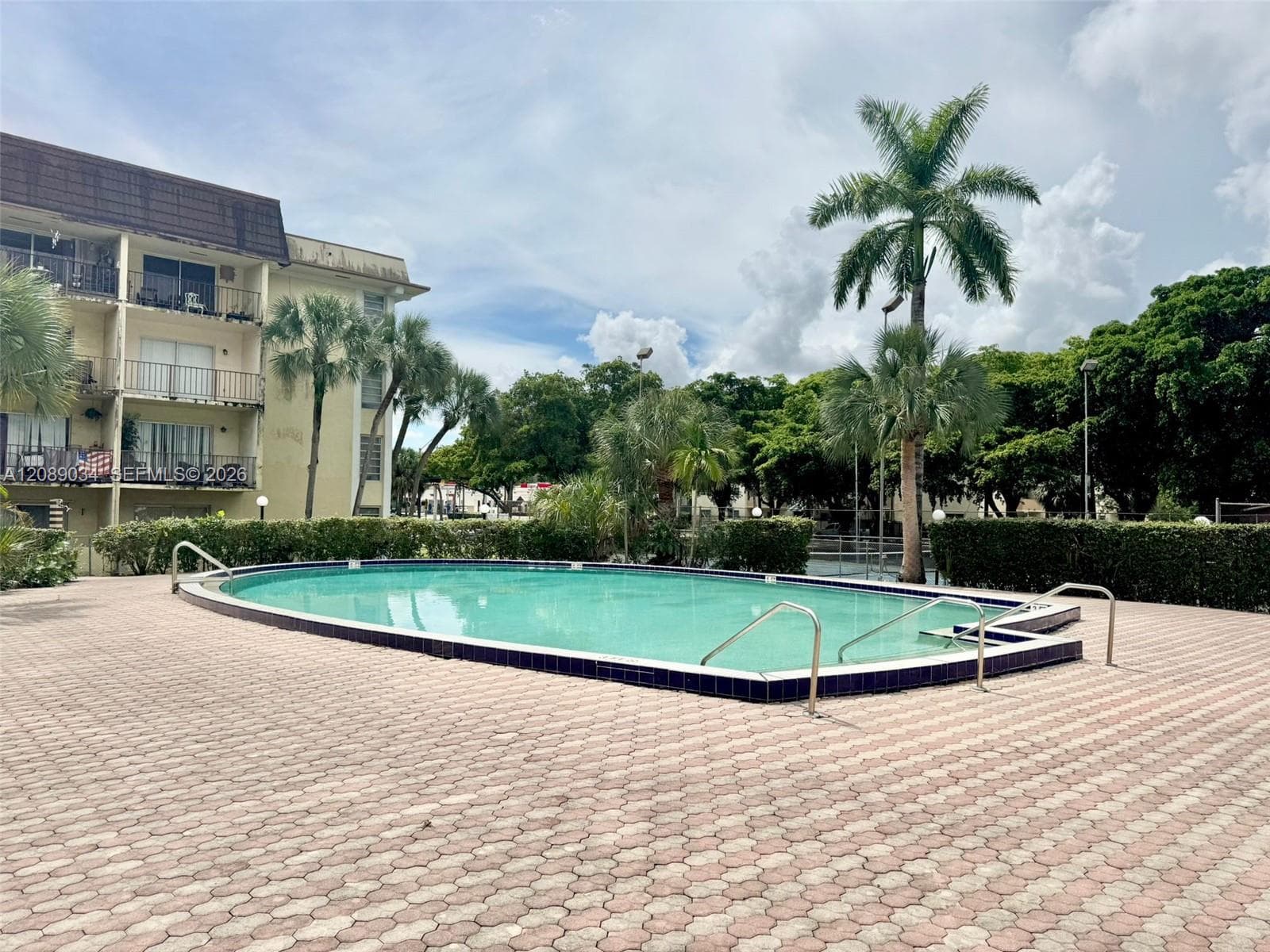 CAPRI GARDENS CONDO · #B205 in North Miami - Photo 13