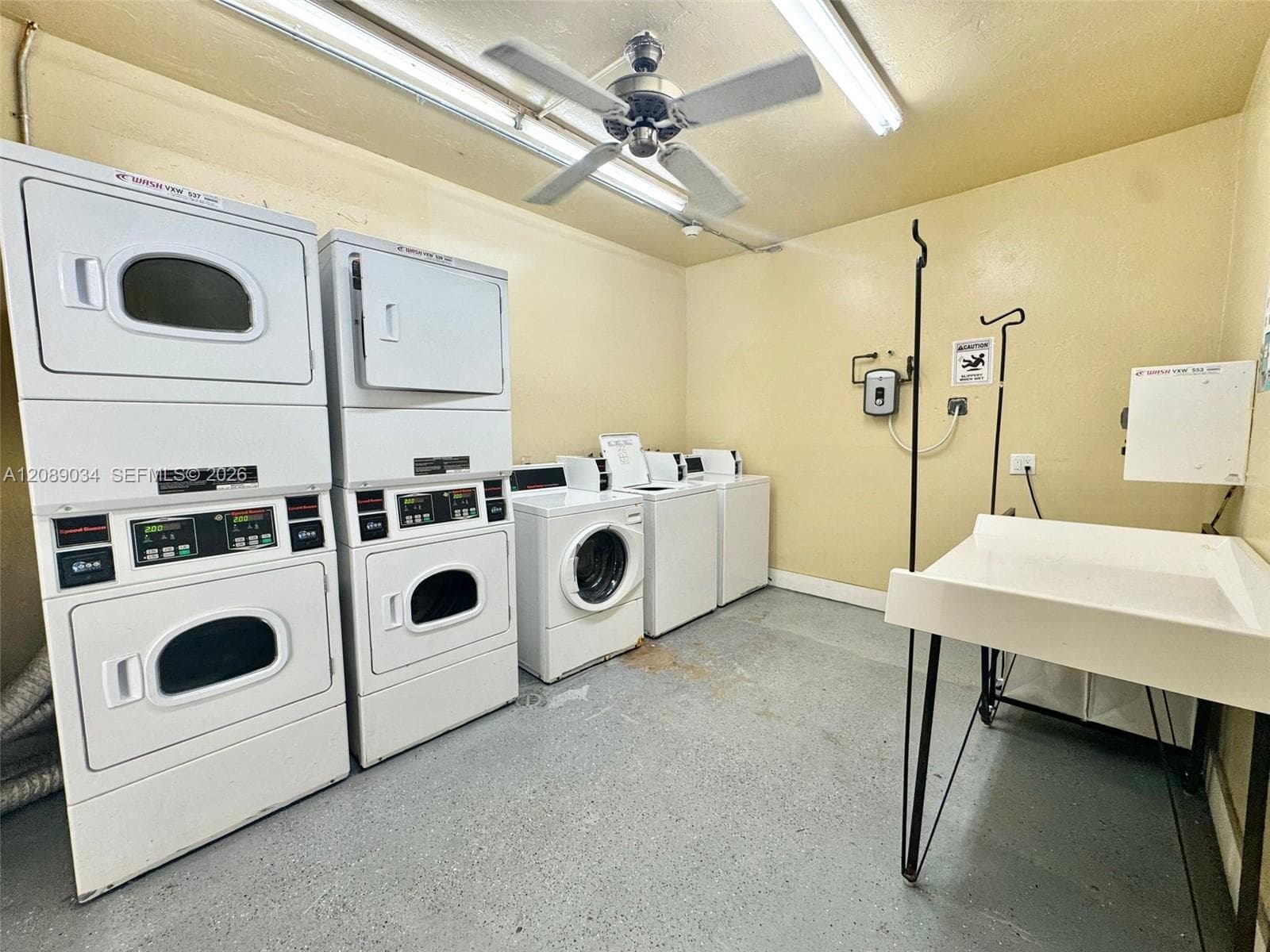 CAPRI GARDENS CONDO · #B205 in North Miami - Photo 15