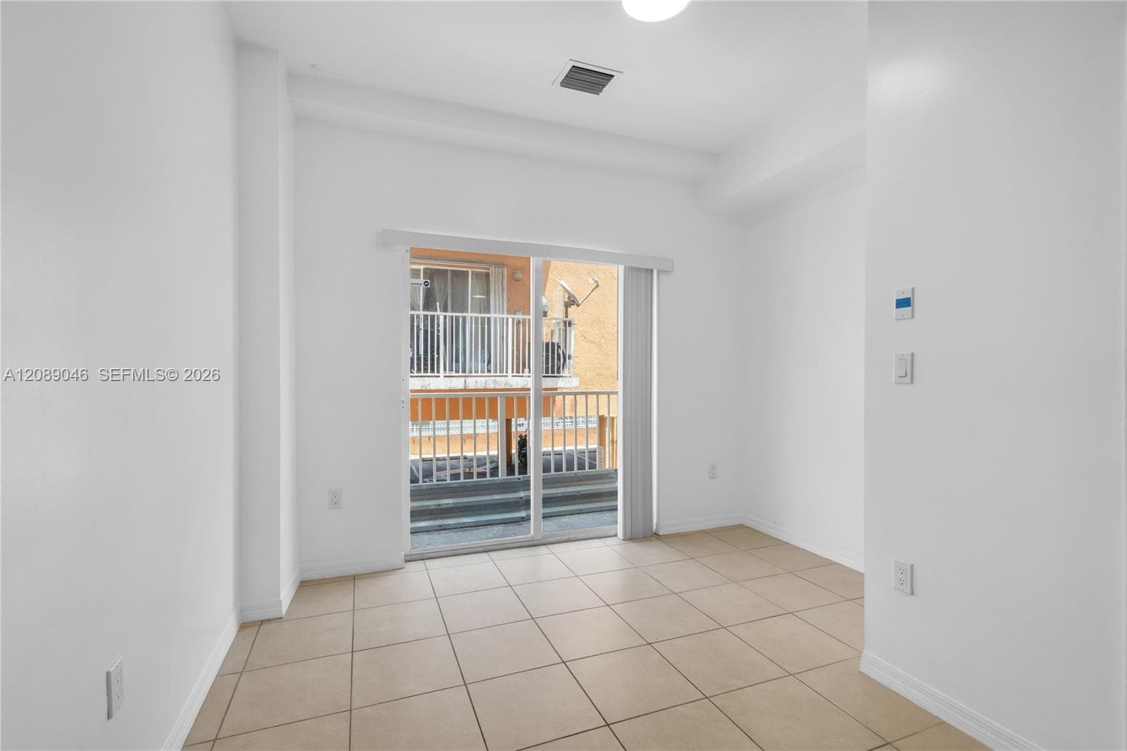 CASTELLO III CONDO · #205 in Miami - Photo 5