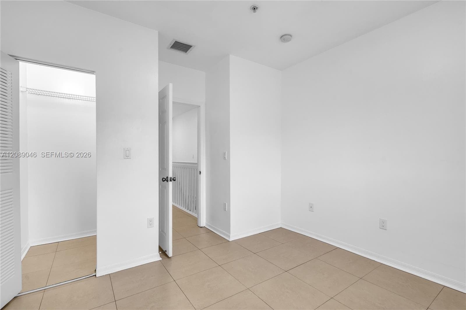 CASTELLO III CONDO · #205 in Miami - Photo 10