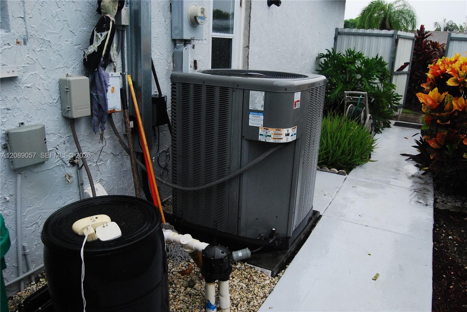 10815 SW 165th Ter photo 37