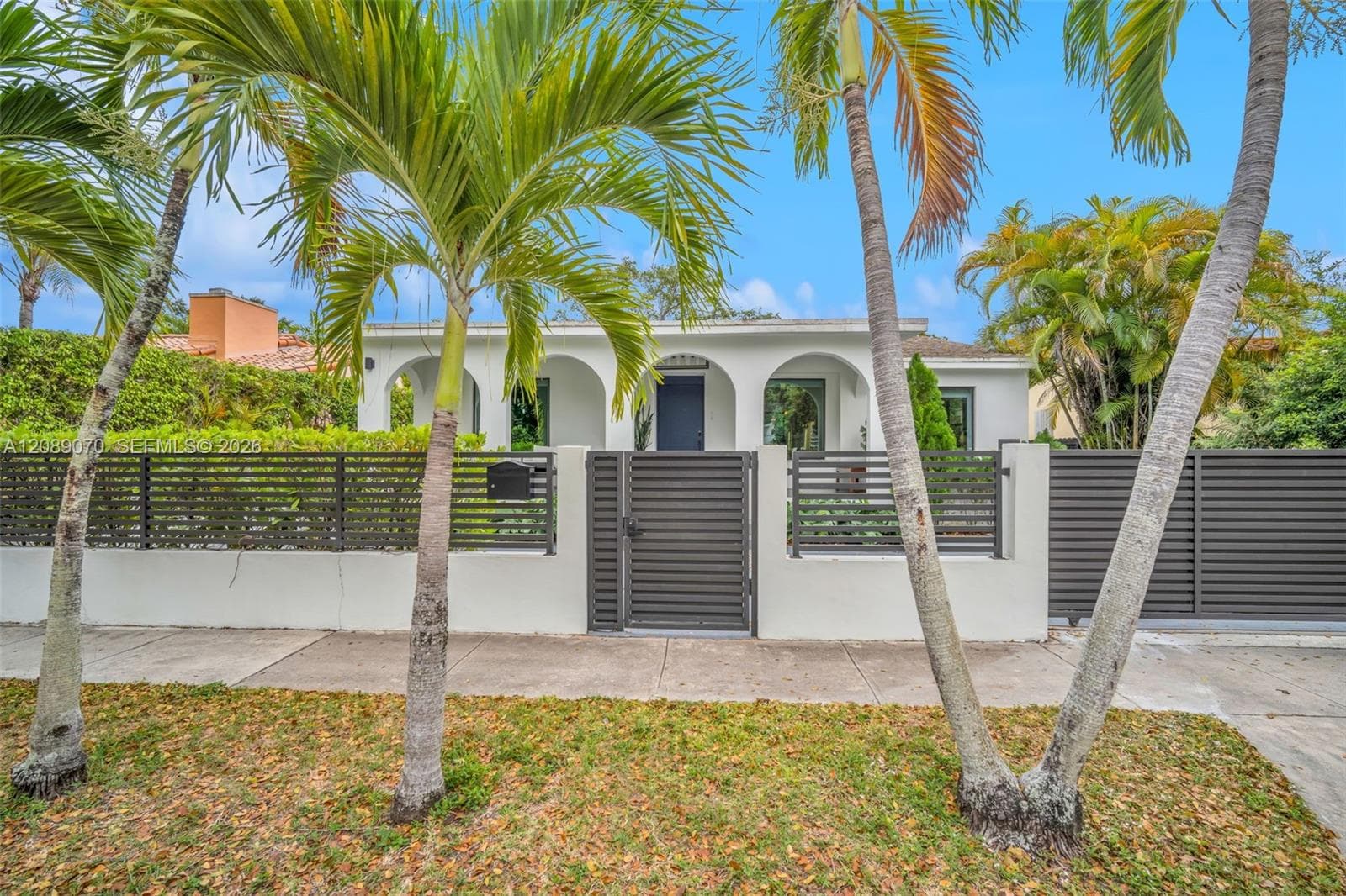 1430 SW 18th St photo 22