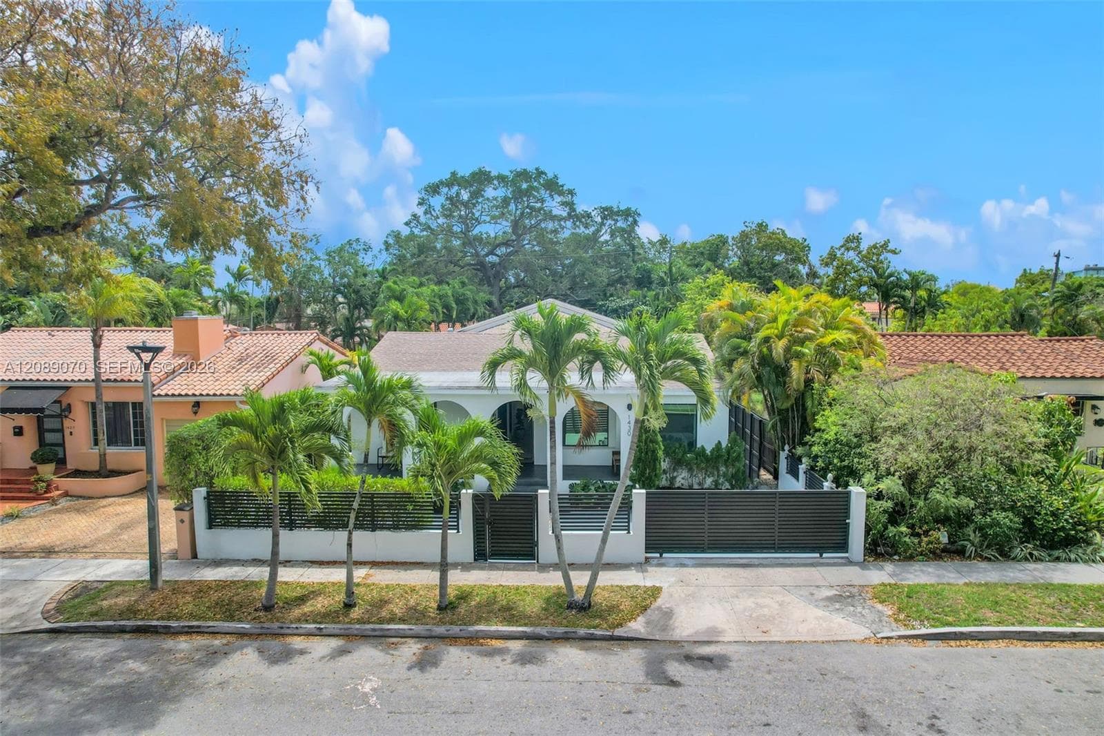 1430 SW 18th St photo 10
