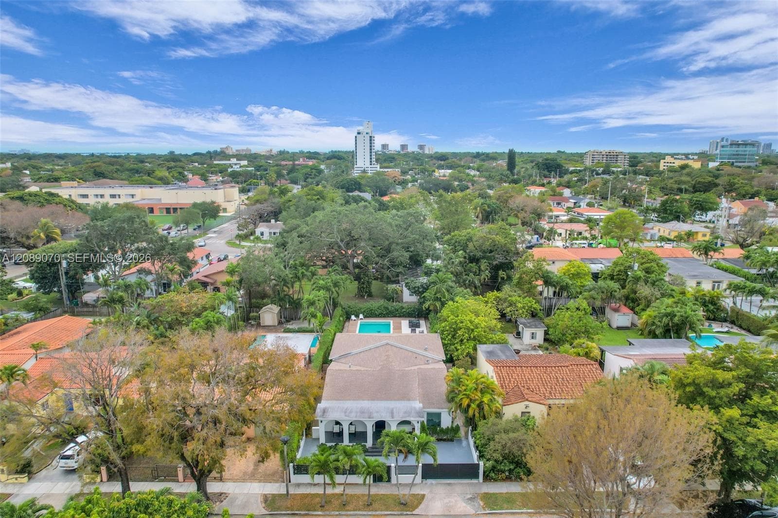 1430 SW 18th St photo 14