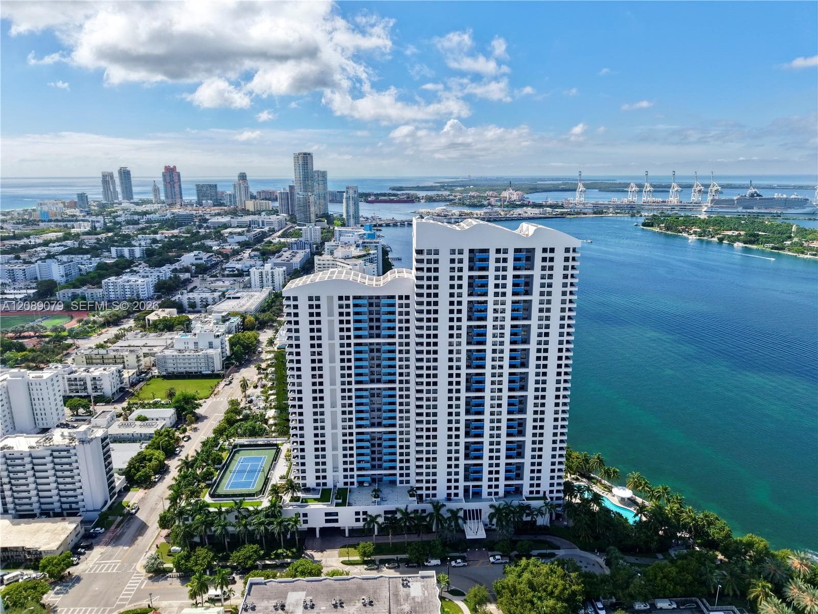 THE WAVERLY @ SOUTH BEACH · #3407 in Miami Beach - Photo 2