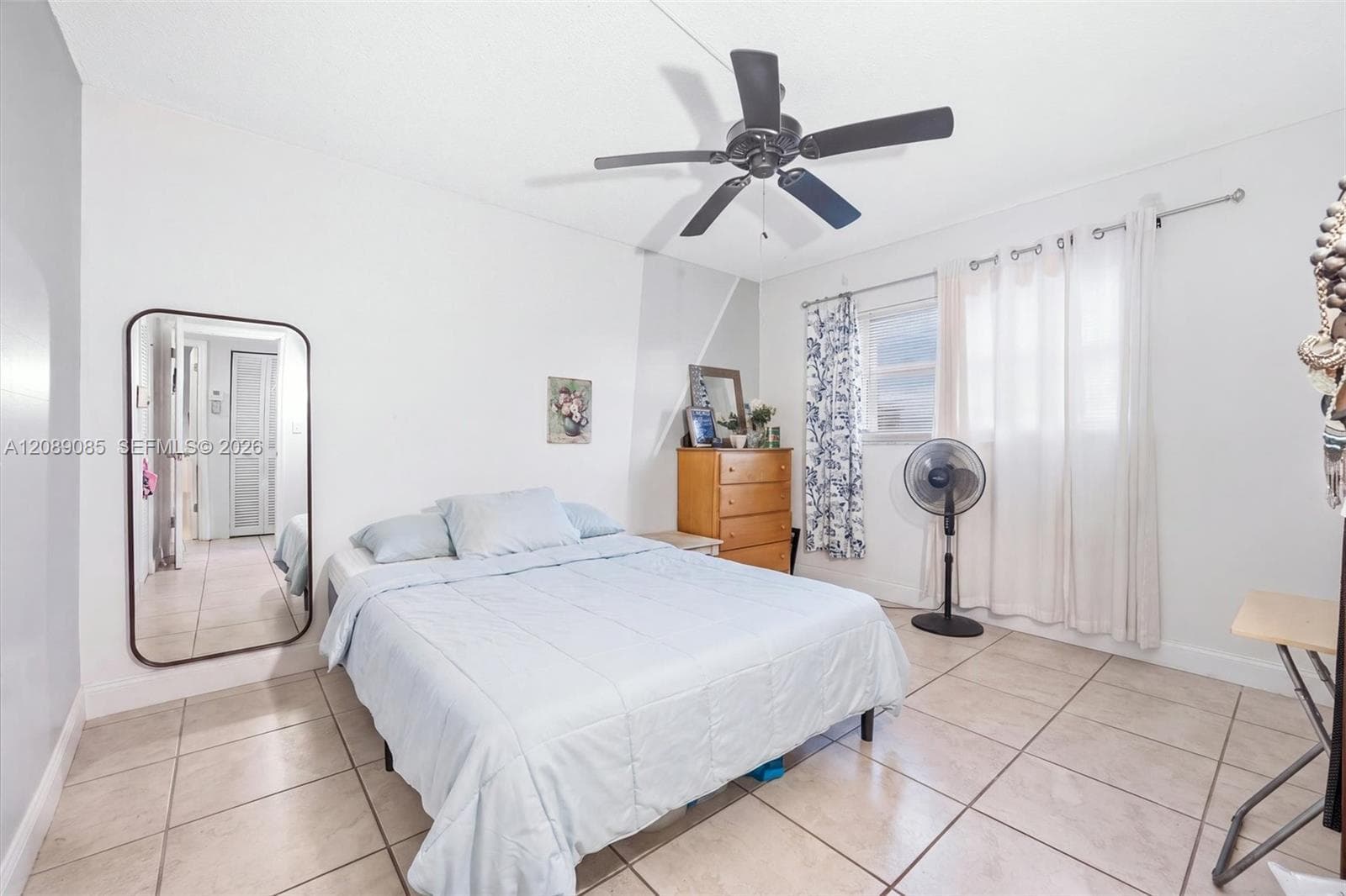 Meadowbrook 500 · #601 in Hallandale Beach - Photo 17