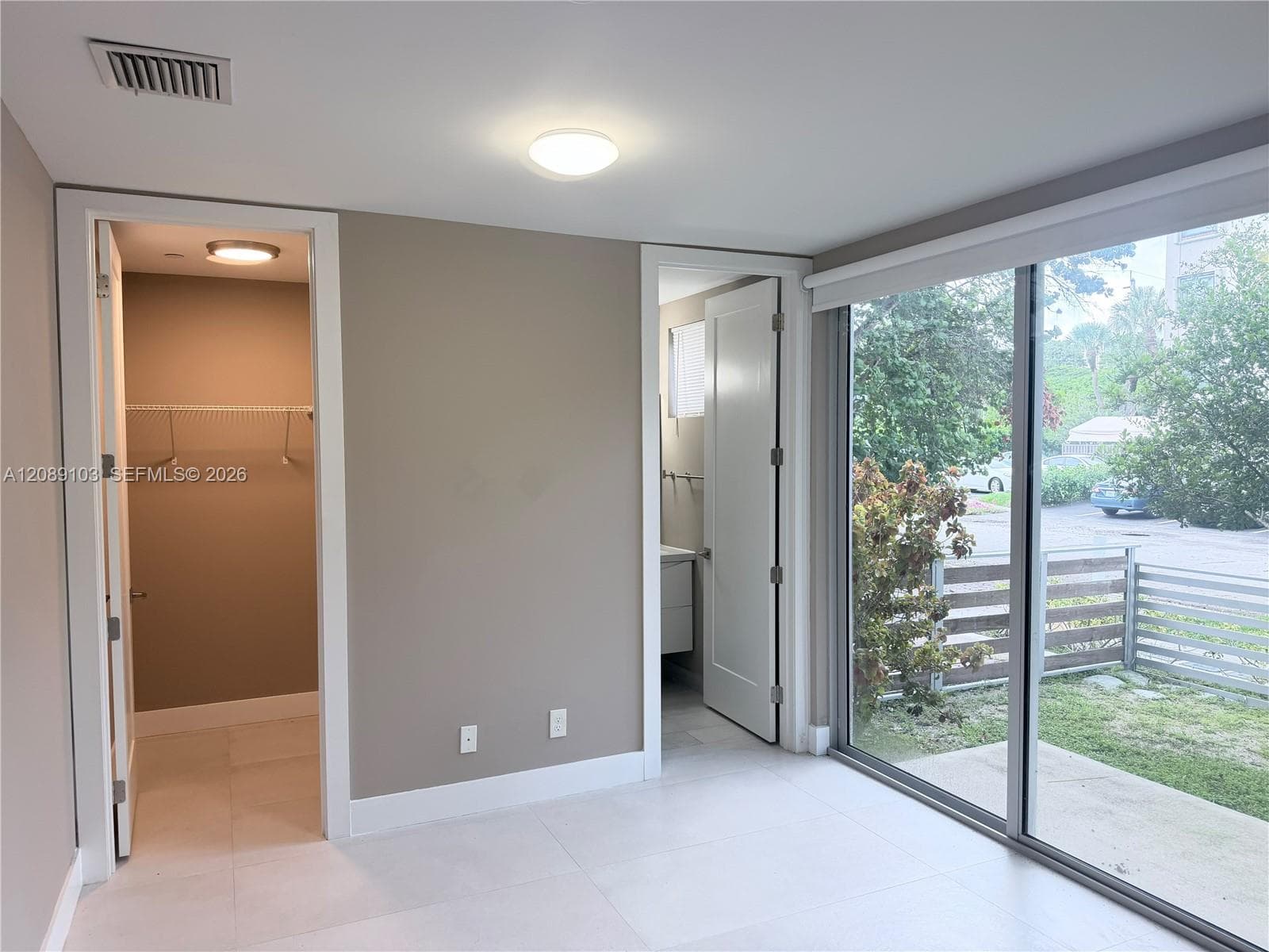 612 NE 12th Ave #612 photo 16