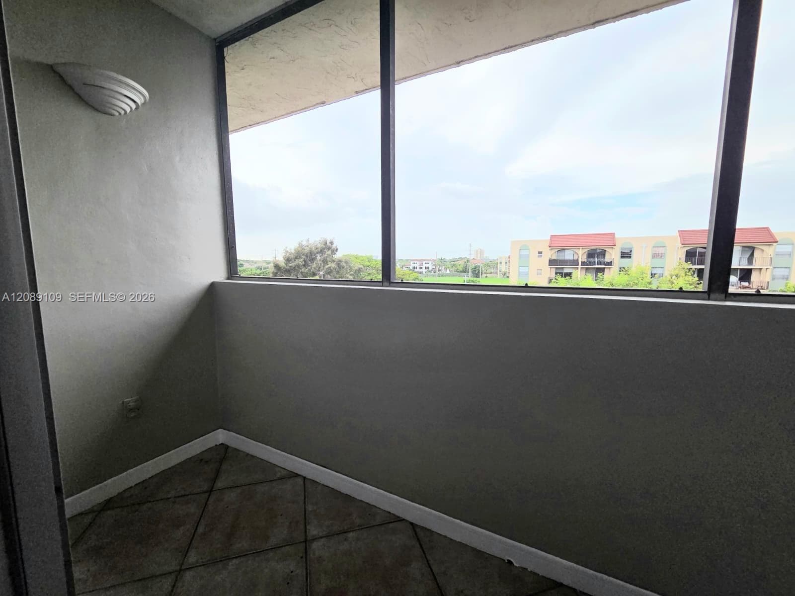 PINEBARK CONDO NO 3 · #507 in Miami - Photo 7