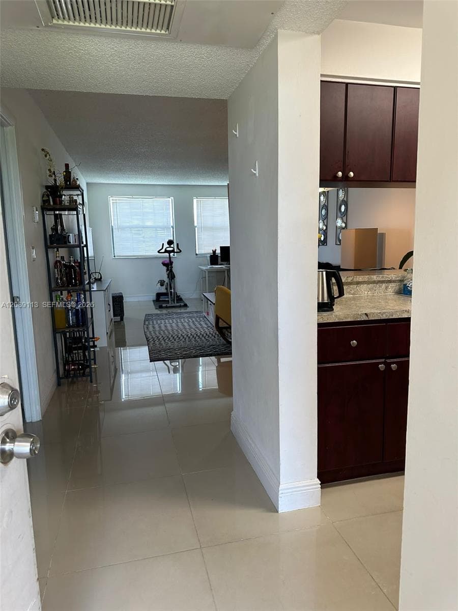 LAS VISTAS AT DORAL CONDO · #445 in Doral - Photo 2