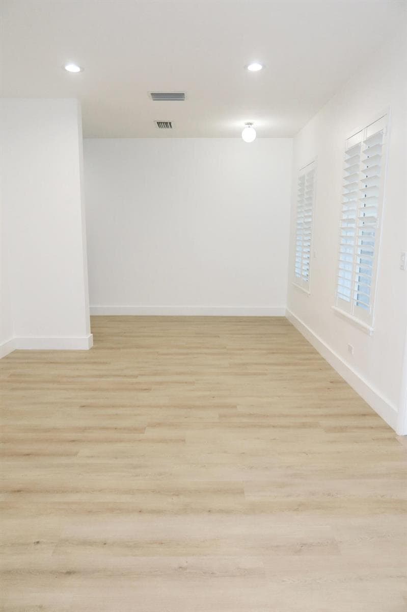614 Palm St. Apt 2 West Palm Beach 33401
