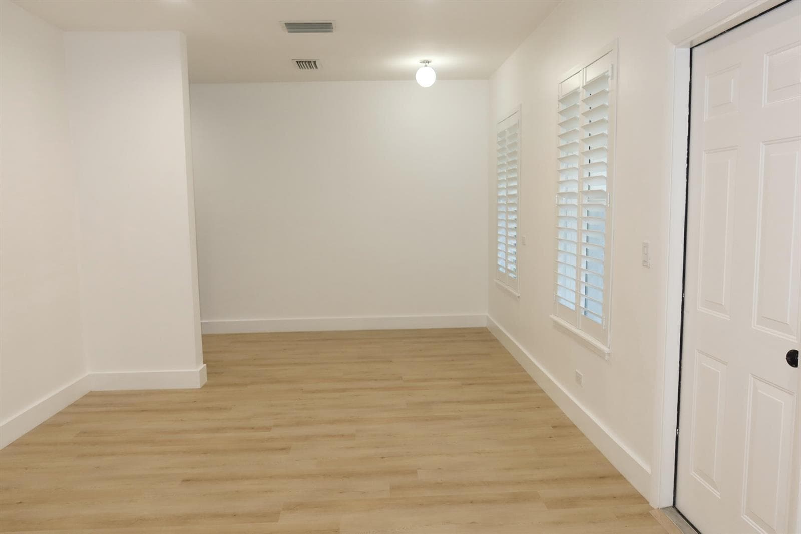 614 Palm St. Apt 2 West Palm Beach 33401