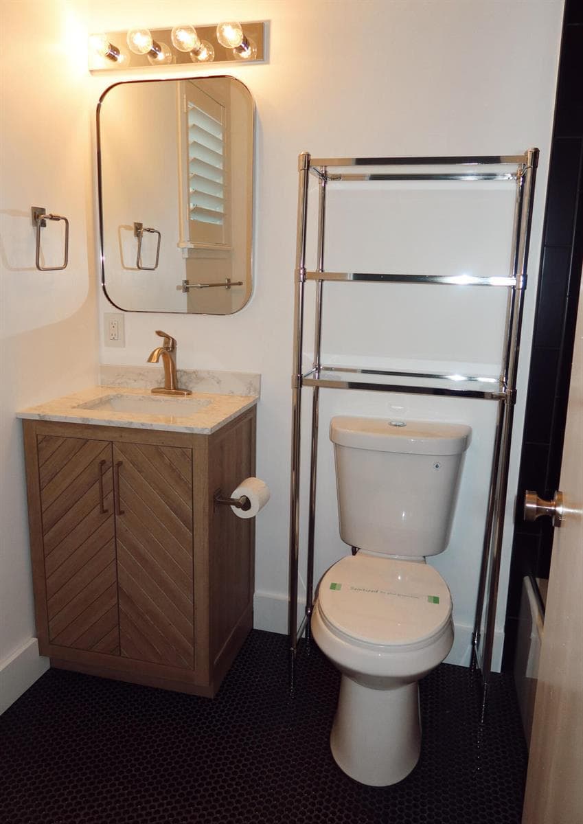 614 Palm St. Apt 2 West Palm Beach 33401