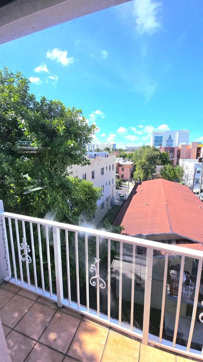 LAWRENCE ESTATE LAND CO · #12 in Miami - Photo 25