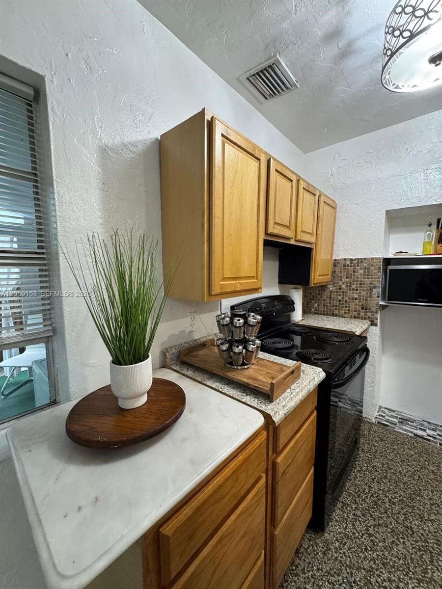 1416 SW 27th St photo 25