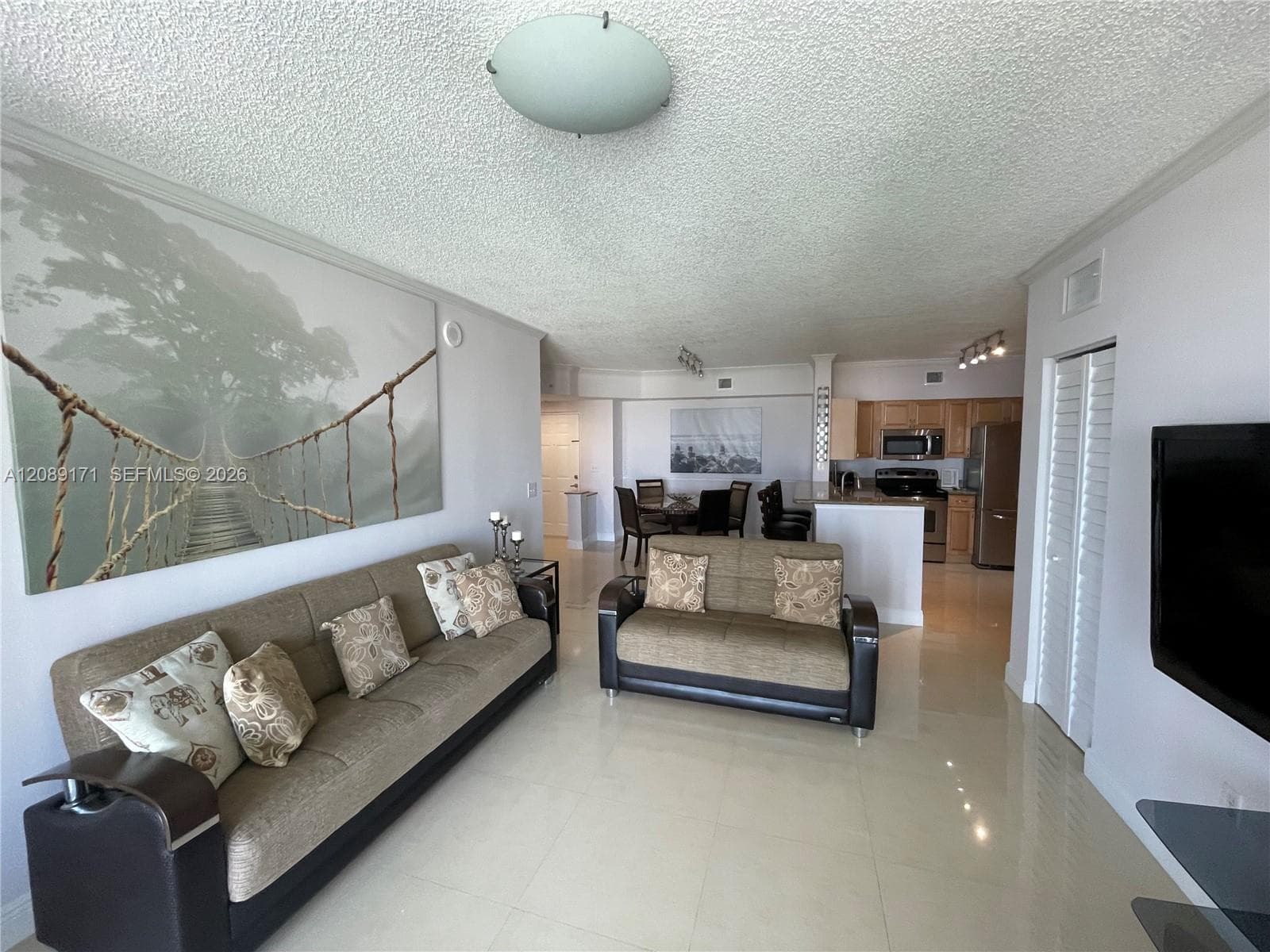 Porto Bellagio · #1816 in Sunny Isles Beach - Photo 13