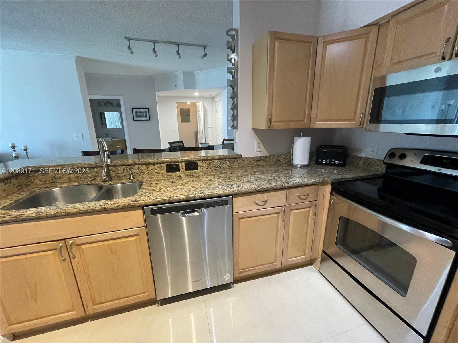 Porto Bellagio · #1816 in Sunny Isles Beach - Photo 5