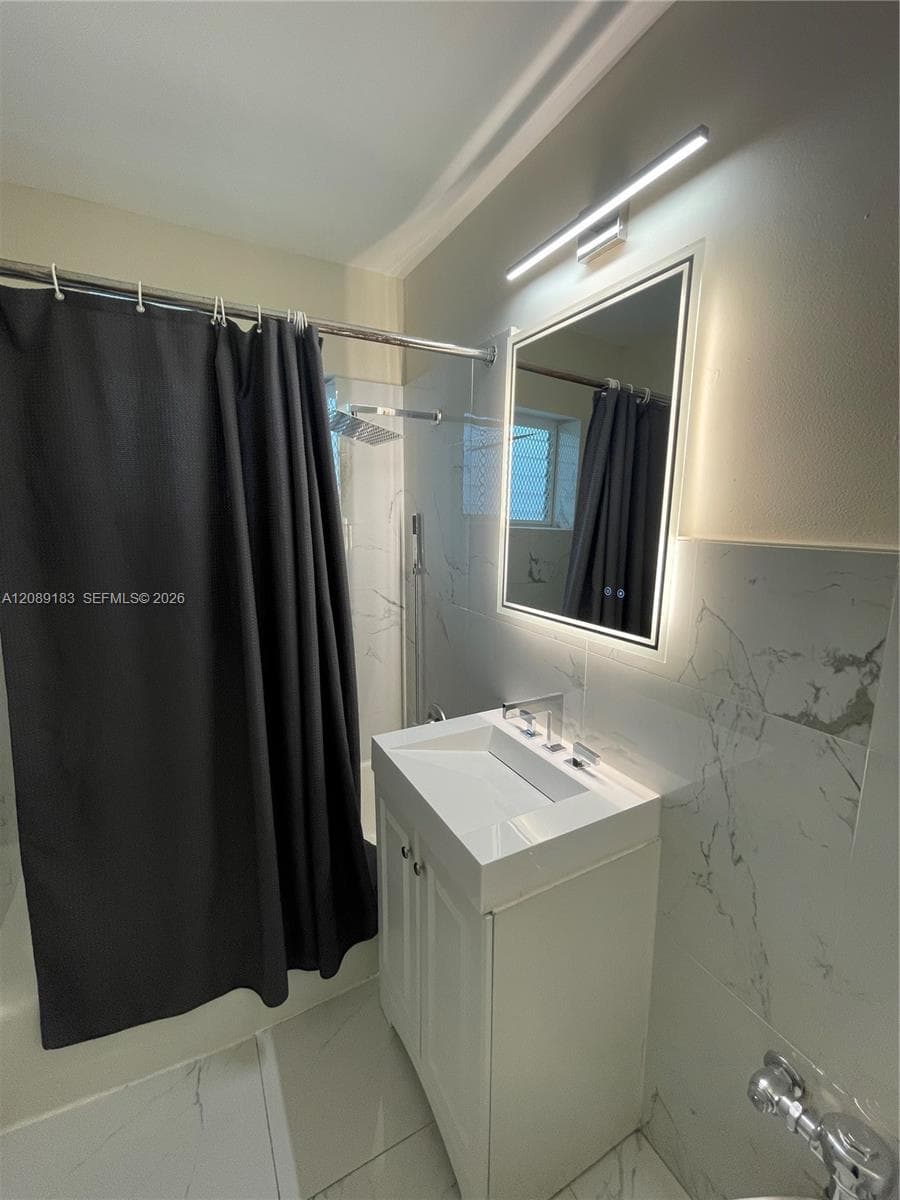 EL CHIOGGIOTTO CONDO · #10 in Miami Beach - Photo 6