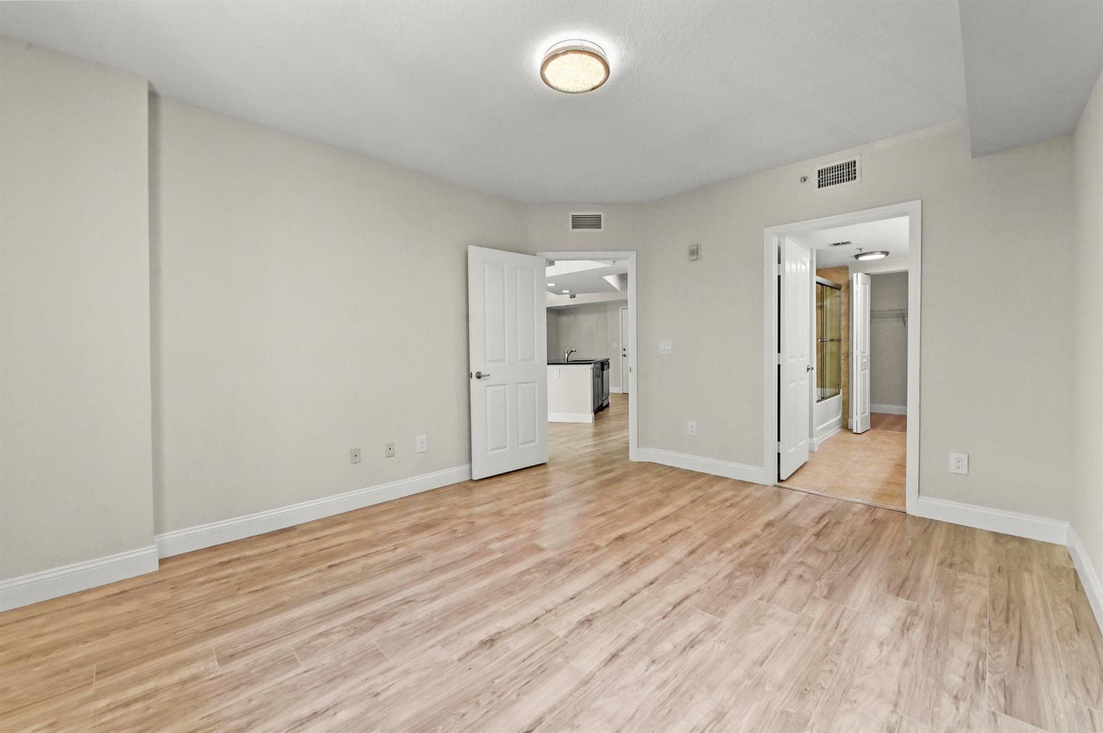 18 Bedroom 03