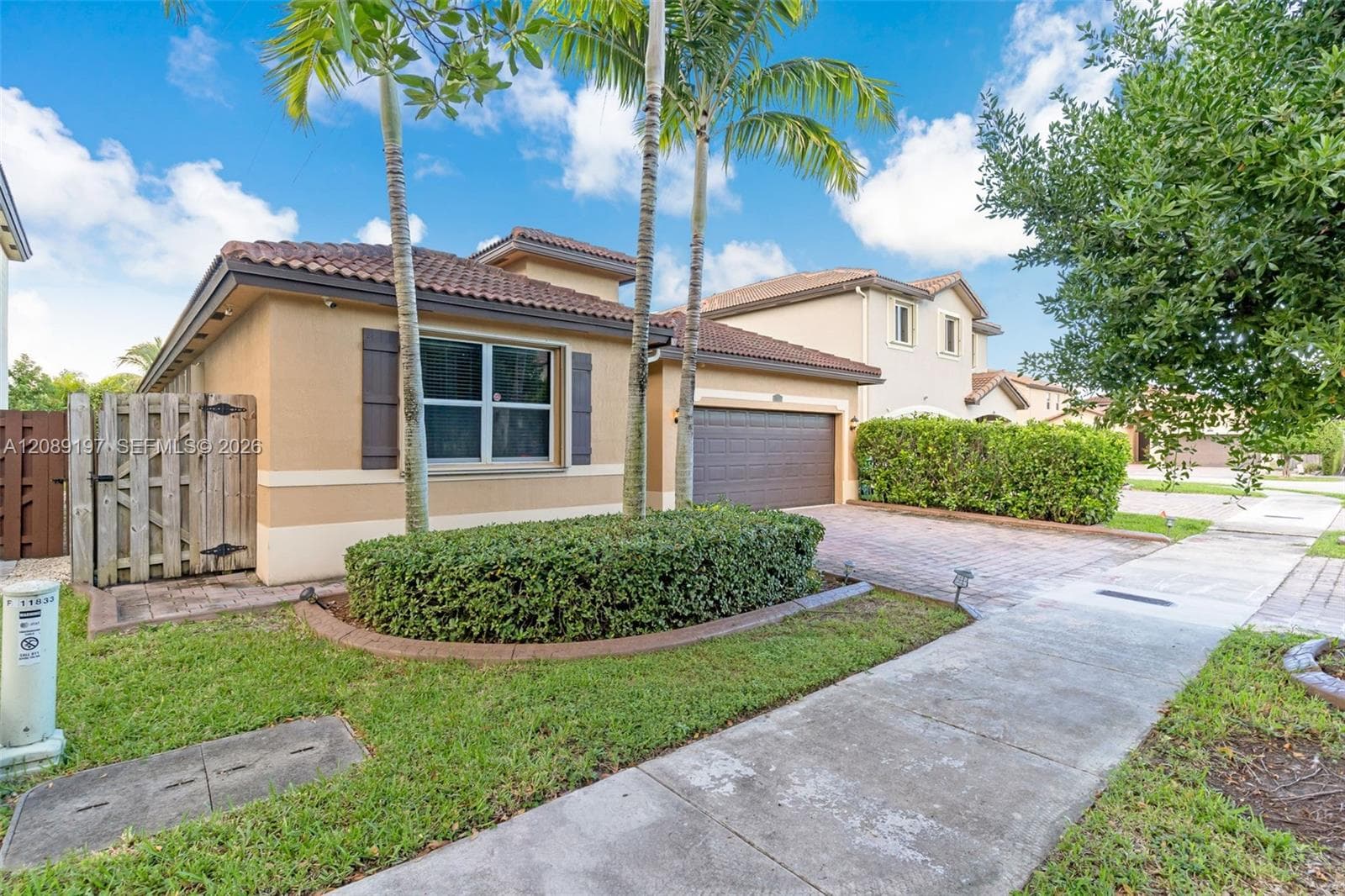 11833 SW 250th Ter photo 2