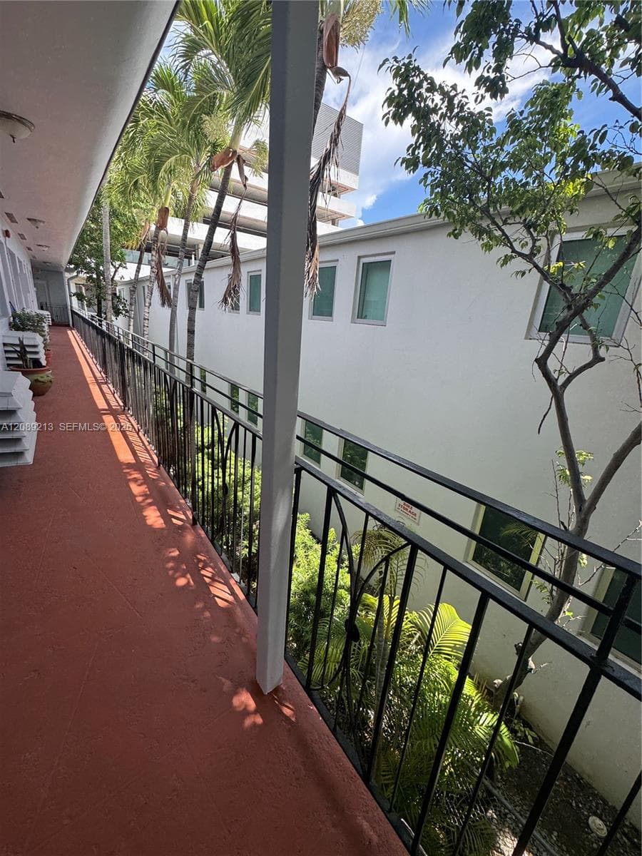 LINCOLN ROAD VILLAS EAST · #10 in Miami Beach - Photo 5