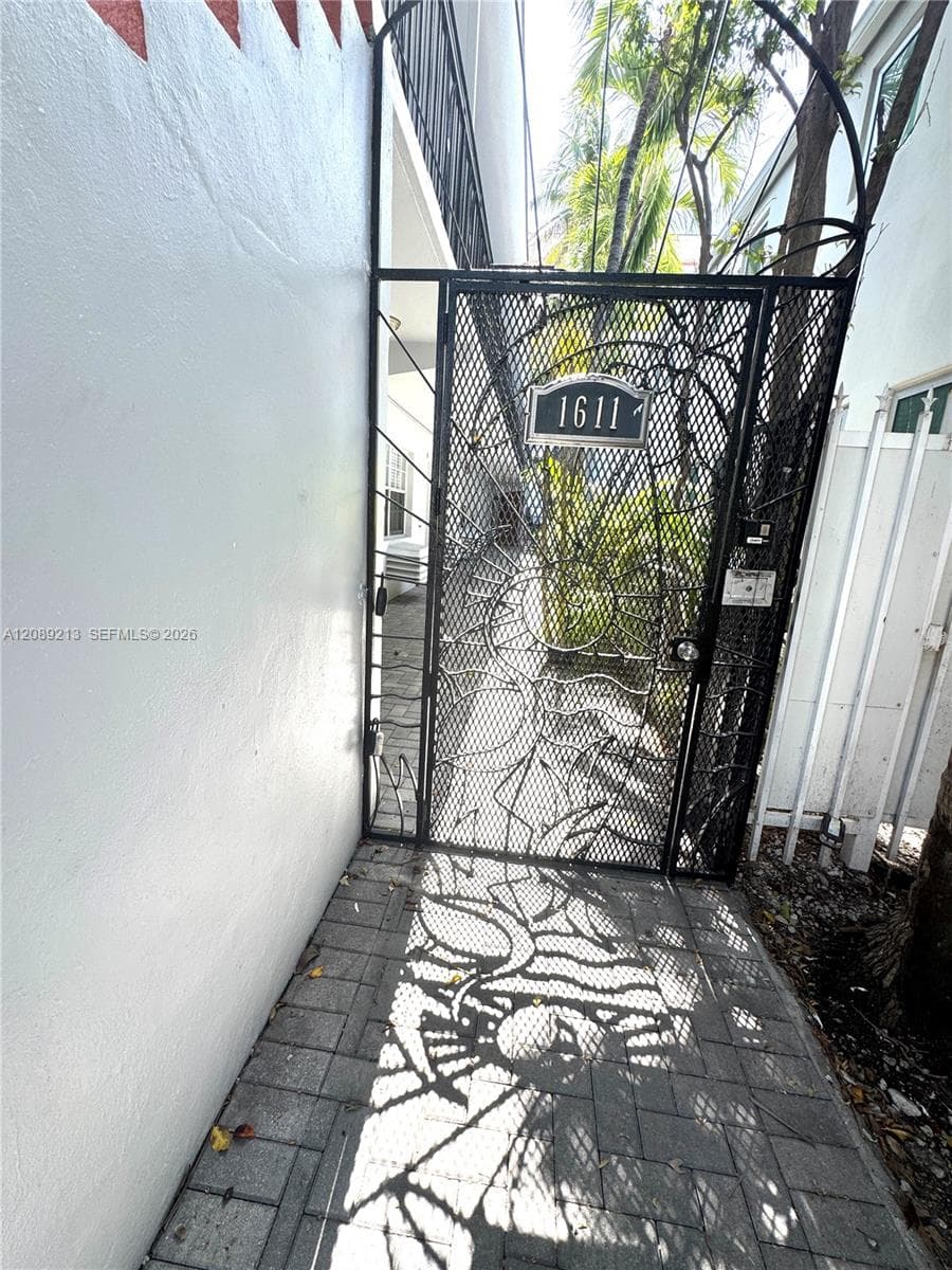 LINCOLN ROAD VILLAS EAST · #10 in Miami Beach - Photo 9