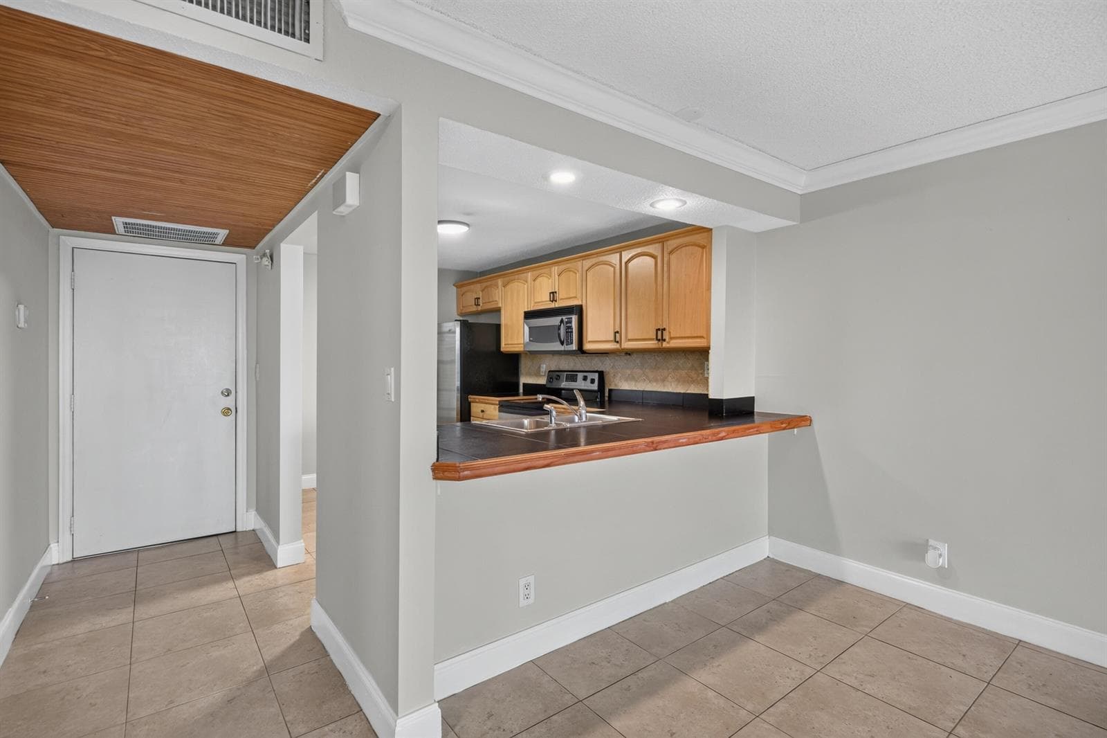Open kitchen