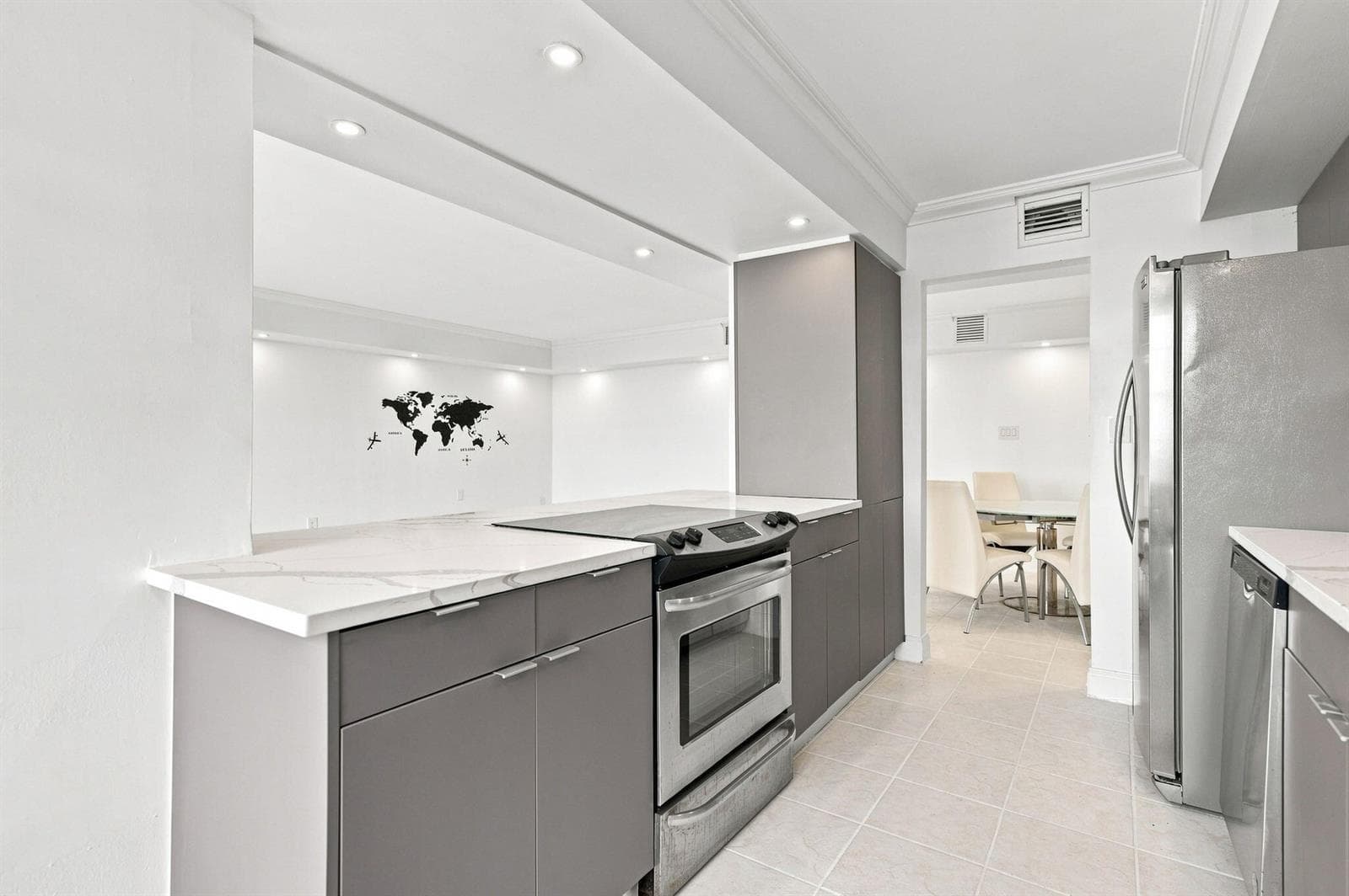 12-web-or-mls-18021-biscayne-blvd-901