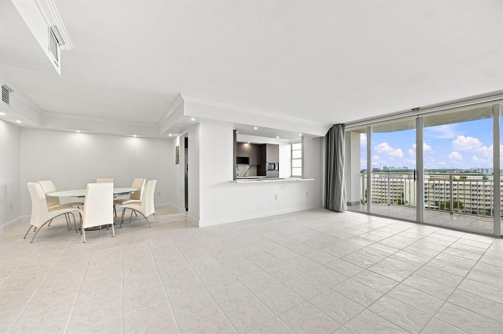 4-web-or-mls-18021-biscayne-blvd-901