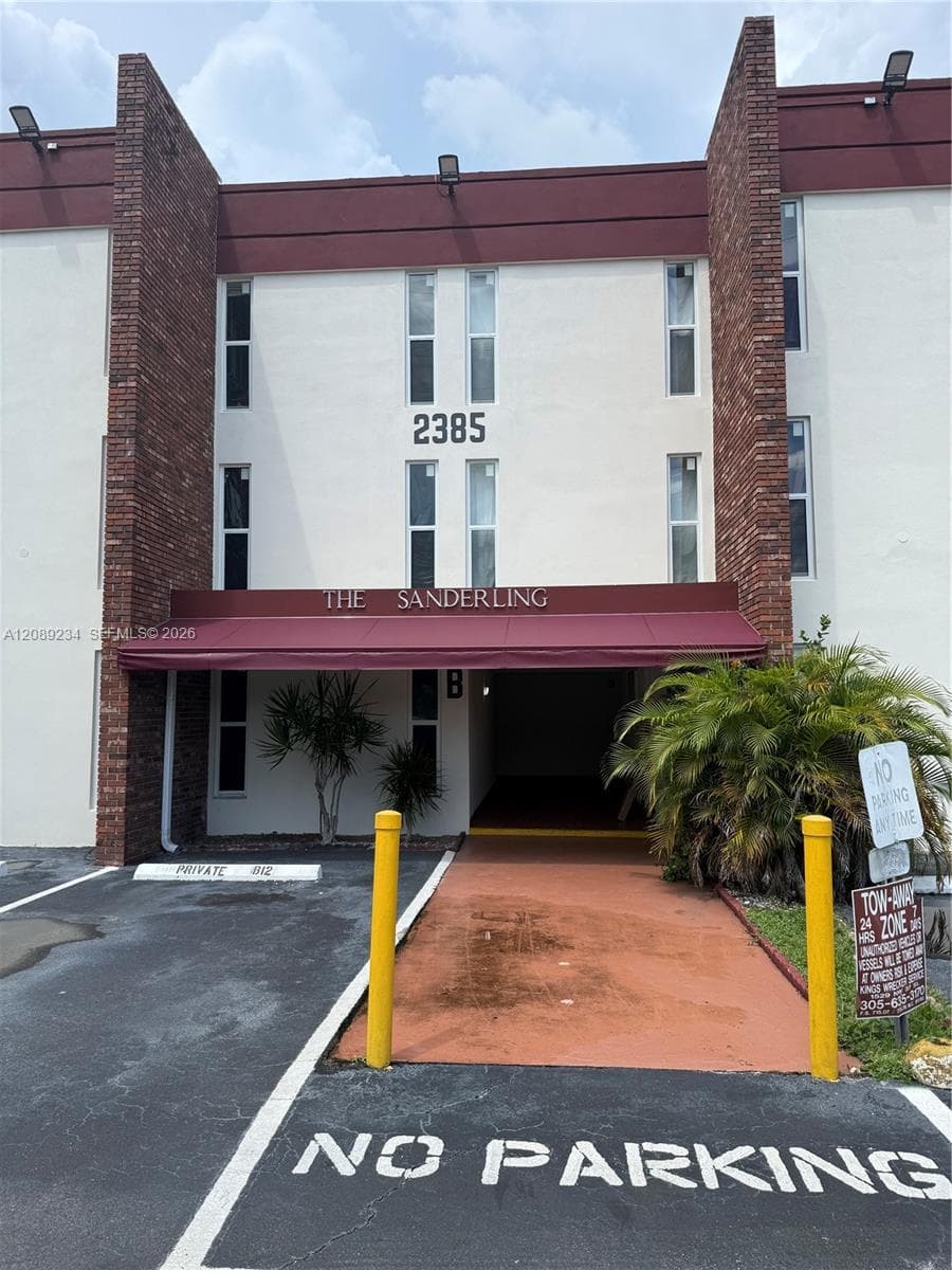 Sanderling Apartments · #C31 in Miami - Photo 14
