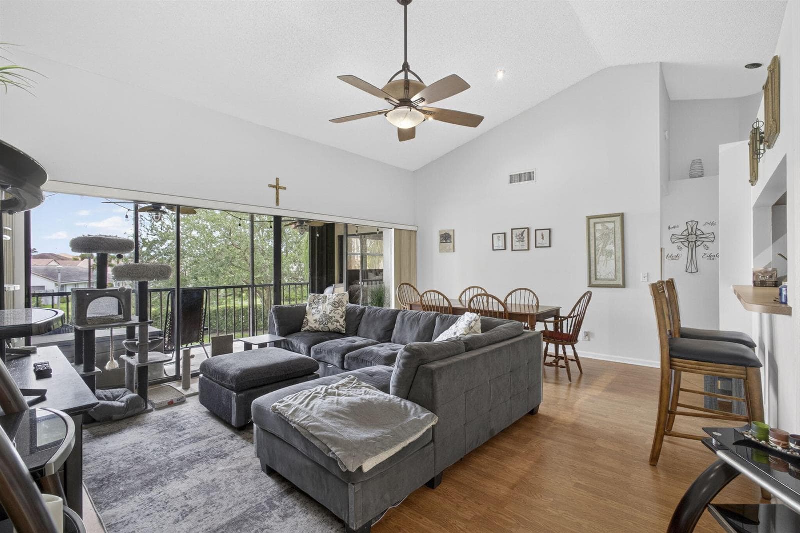 13-web-or-mls-BS1A2150