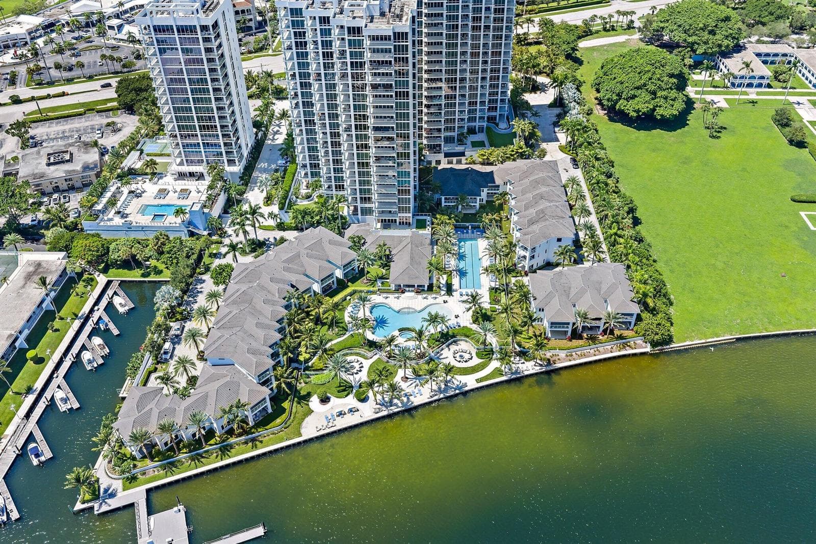 035-1WaterClubWay-301-NorthPalmBeach-SMA