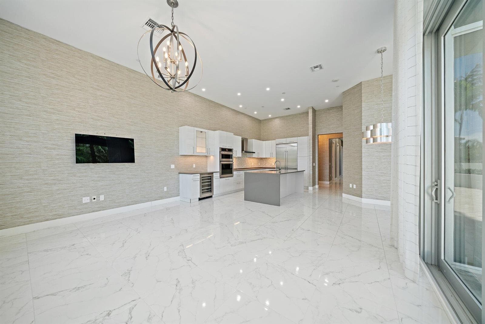 061-1WaterClubWay-301-NorthPalmBeach-SMA