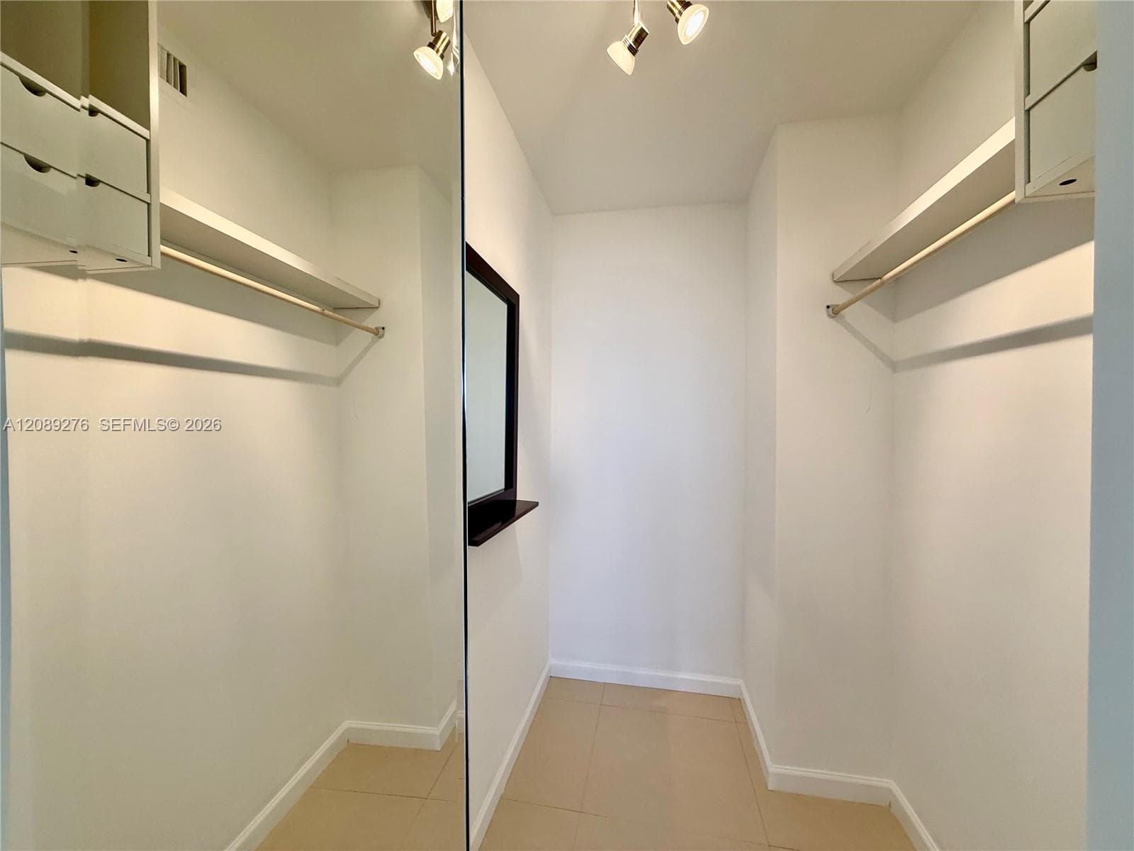 WINSTON TOWERS 700 · #1602 in Sunny Isles Beach - Photo 27