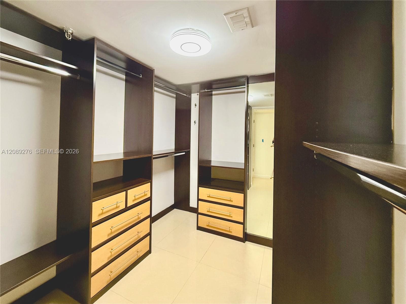 WINSTON TOWERS 700 · #1602 in Sunny Isles Beach - Photo 21