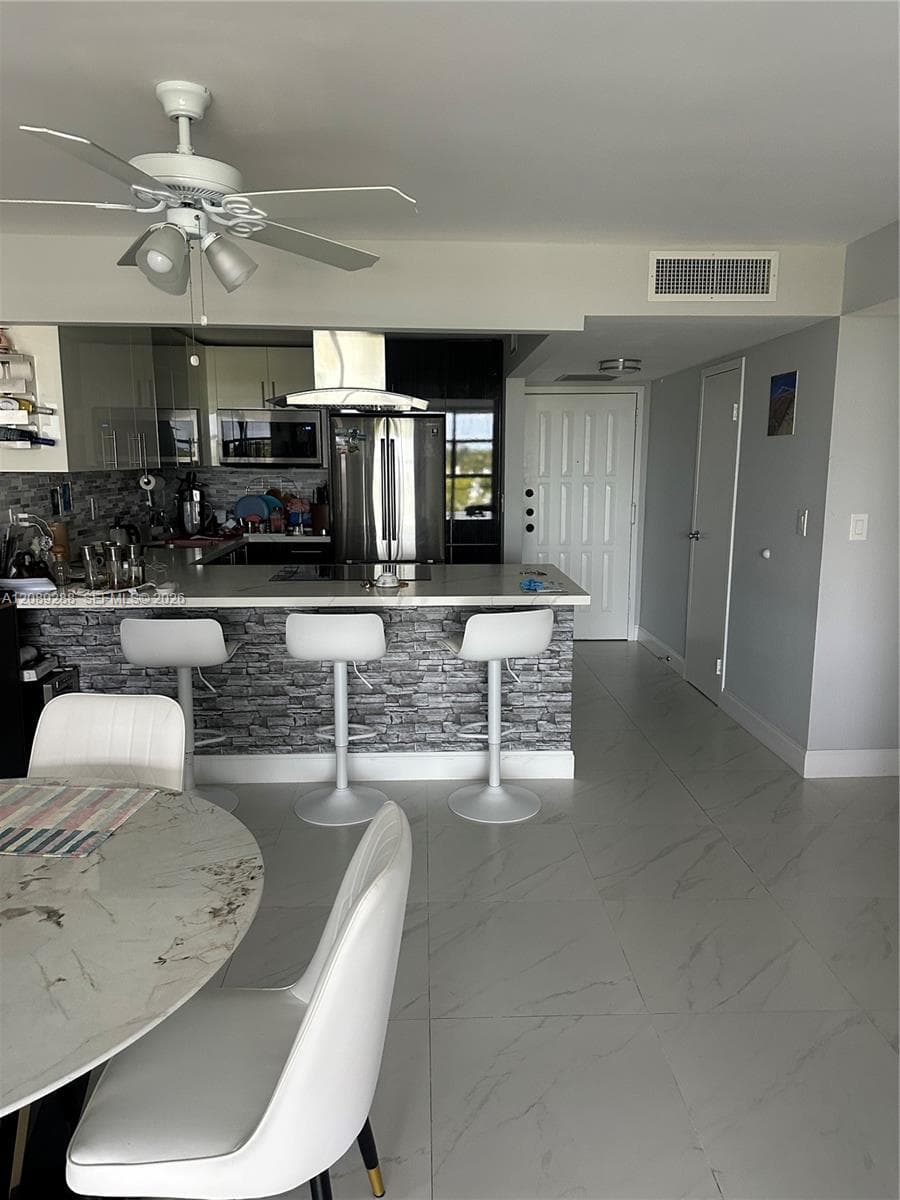 Oceanview Park · #627 in Hallandale Beach - Photo 6