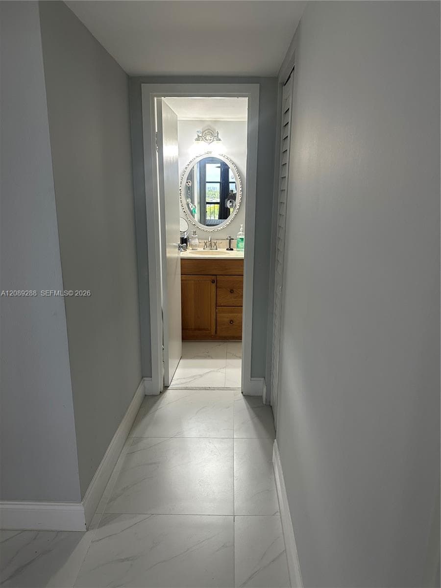 Oceanview Park · #627 in Hallandale Beach - Photo 18