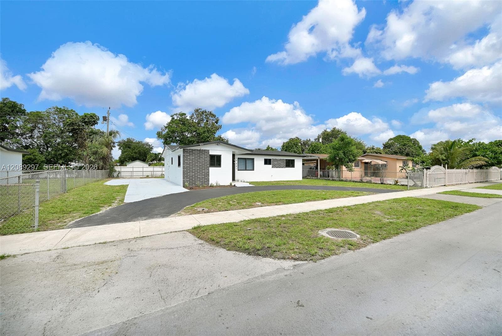 17221 NW 24th Pl photo 2