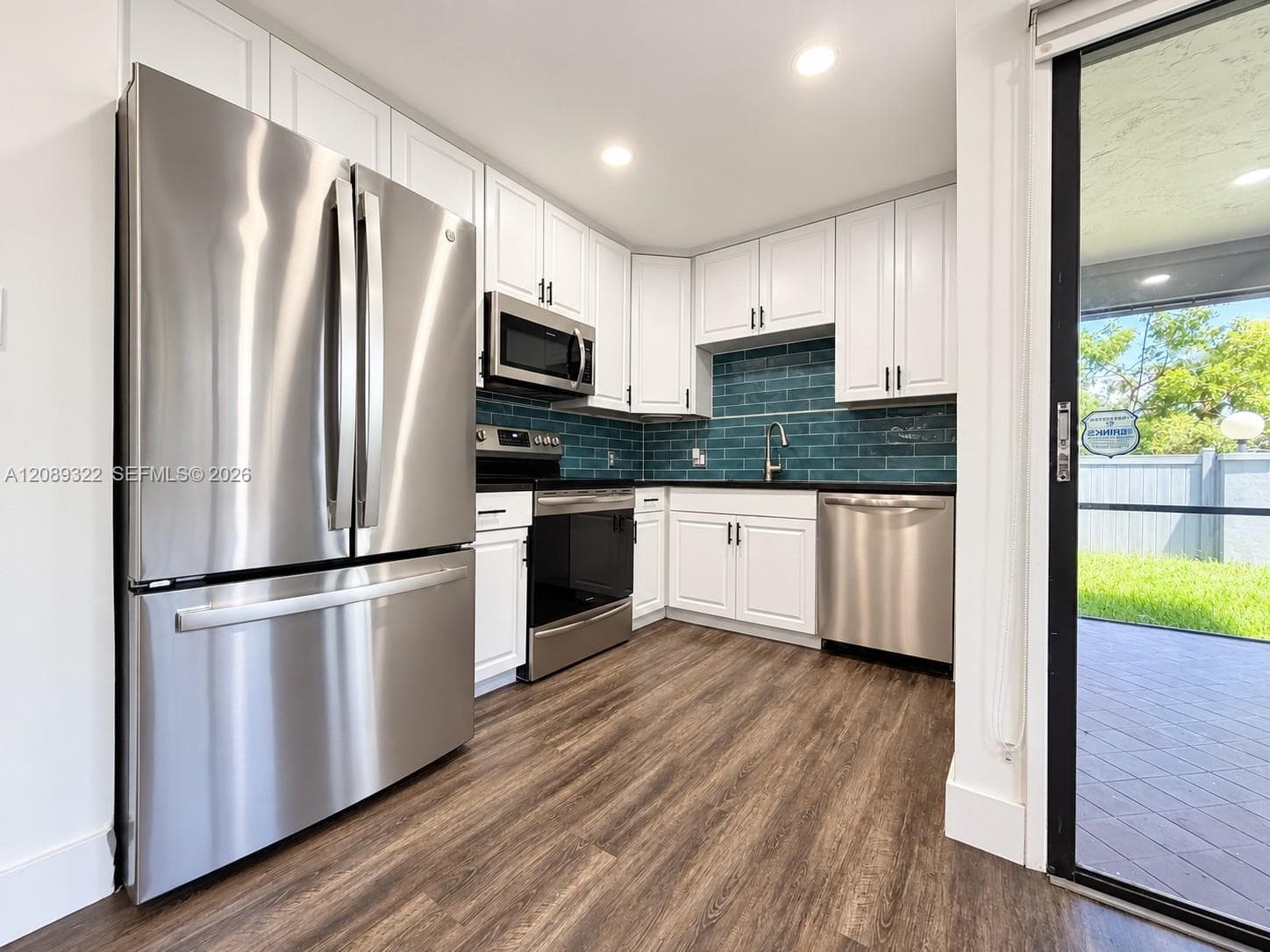 1541 N 14th Ter #1541 photo 13