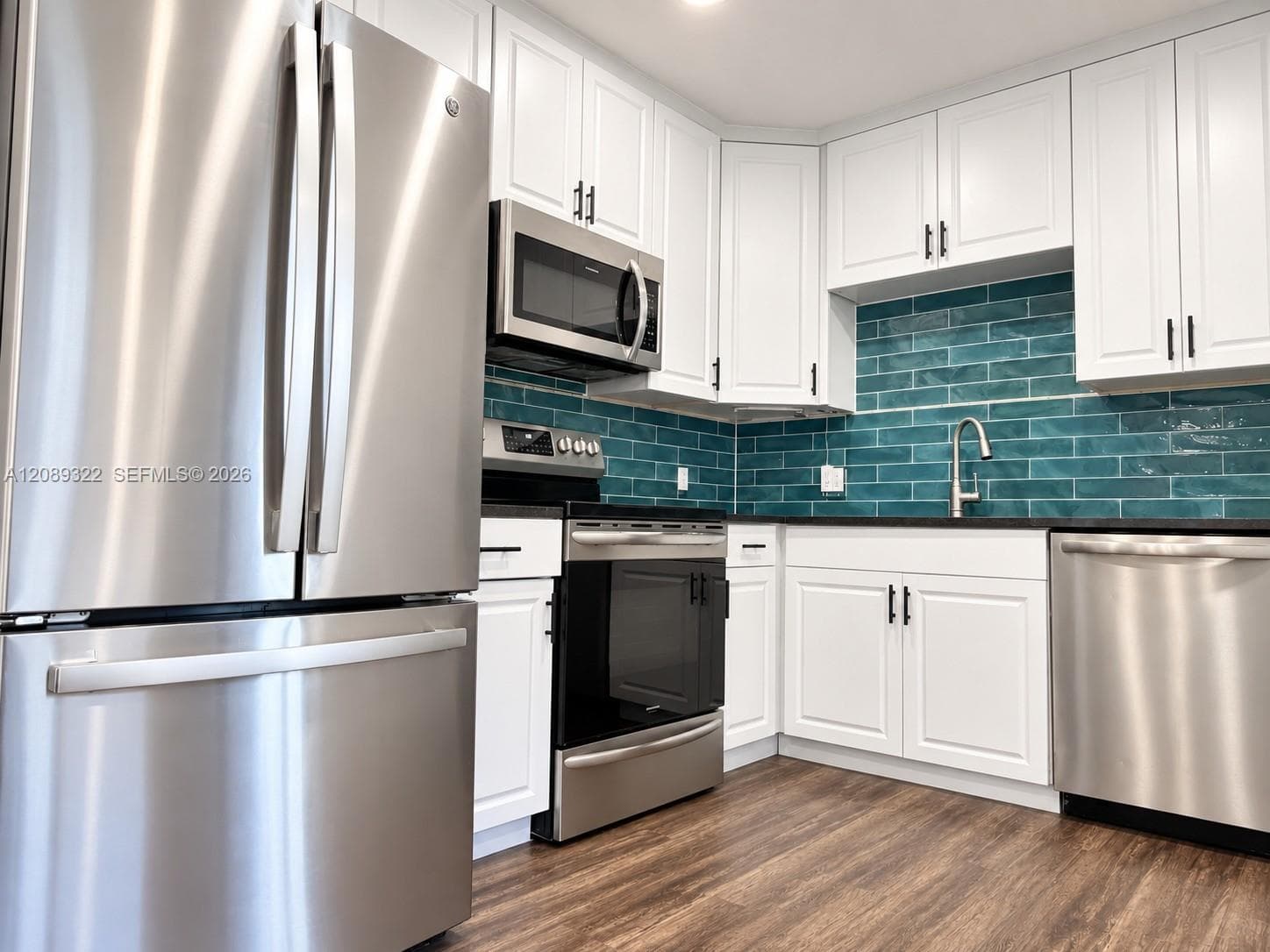 1541 N 14th Ter #1541 photo 12
