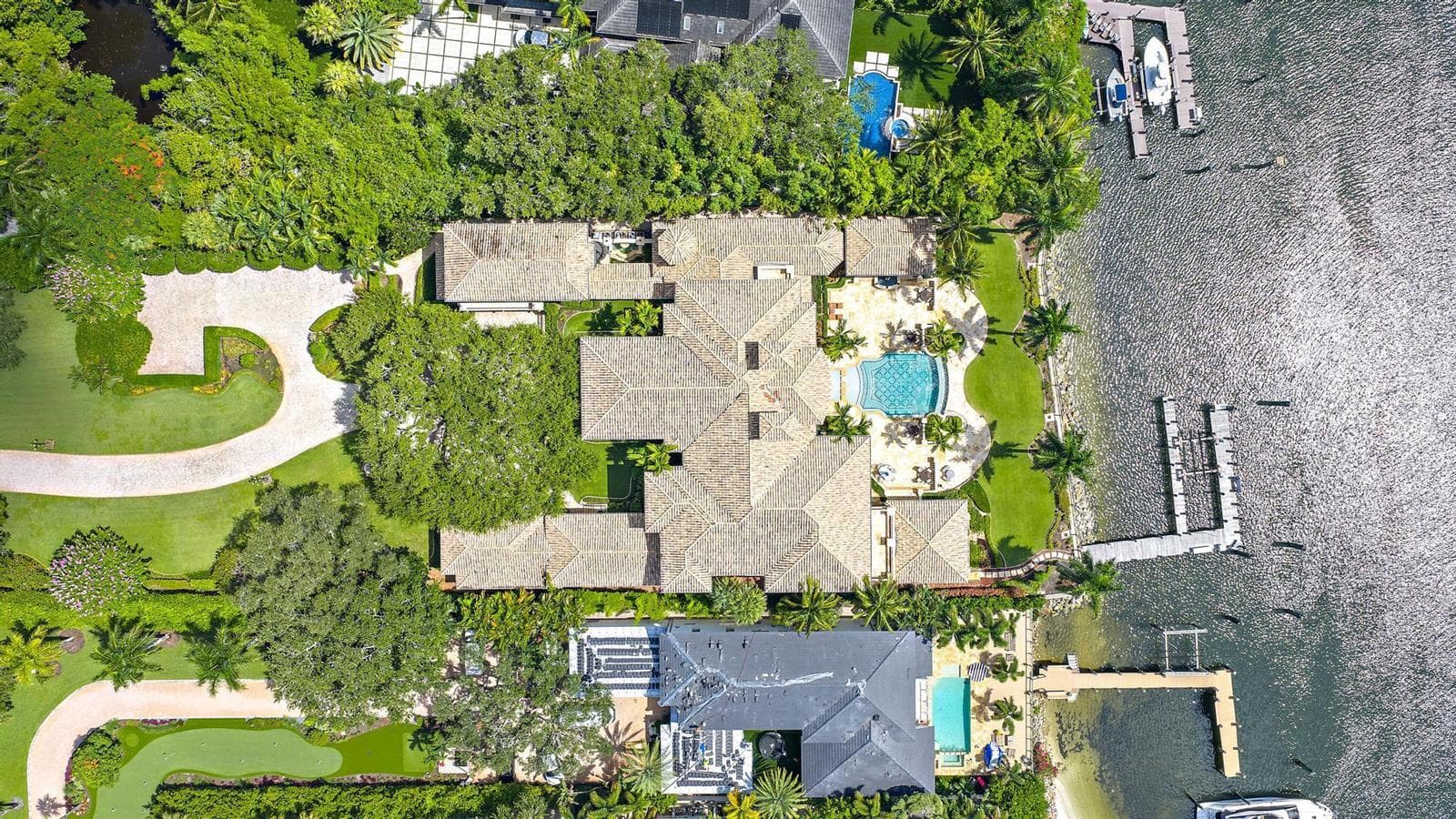 2330 Seven Oaks Ln-23