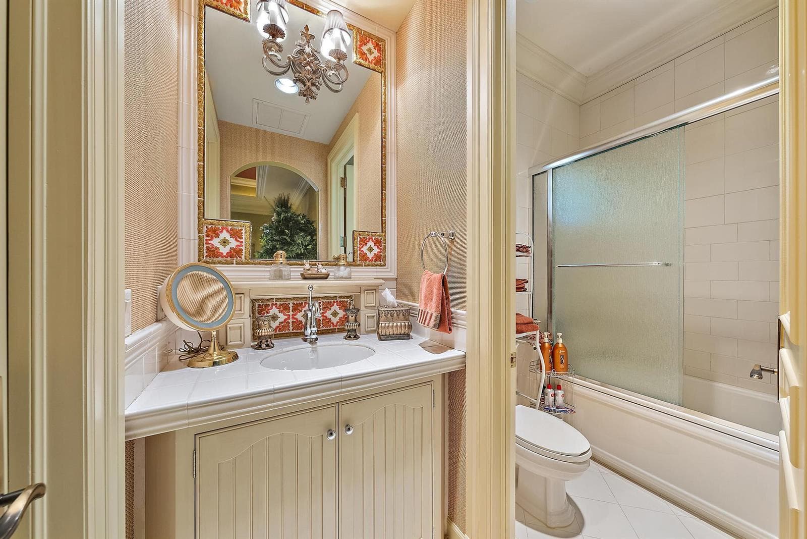 2330 Seven Oaks Ln-97