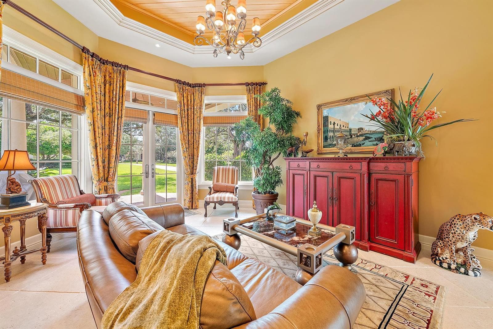 2330 Seven Oaks Ln-90