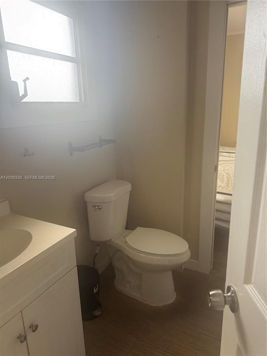 877 SW 2nd St #0 photo 5