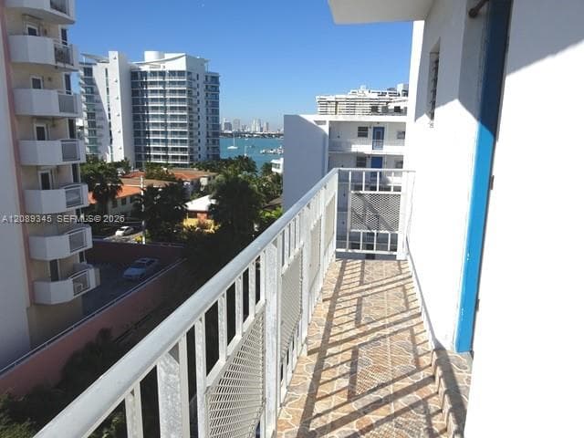 GOLDEN HOUSE CONDO · #809 in Miami Beach - Photo 2