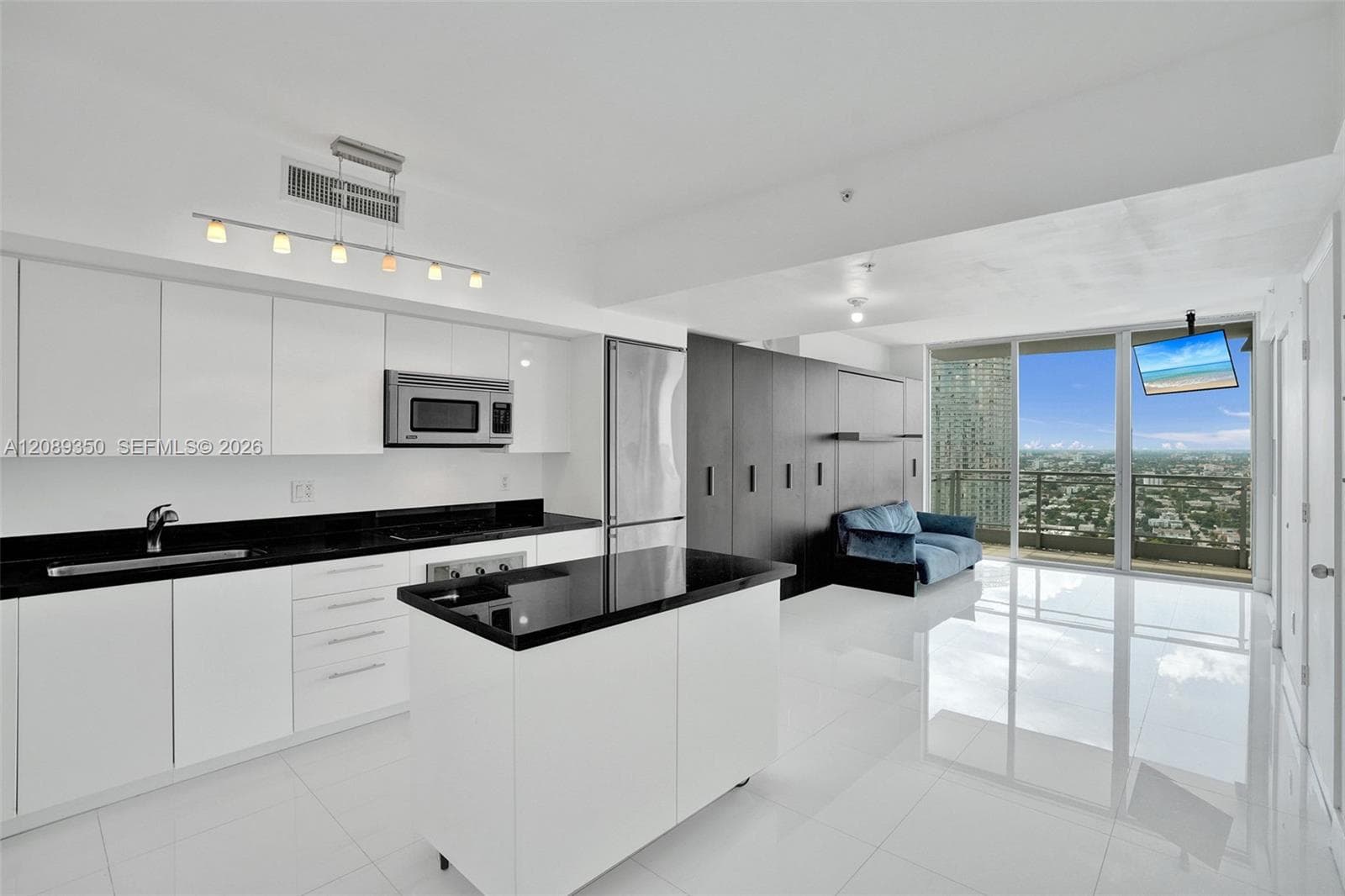 Mint at Riverfront · #4109 in Miami - Photo 2